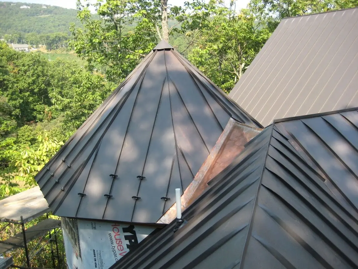 Professional Gutter Cleaning by Craftsman Roofing in Cahuenga Pass